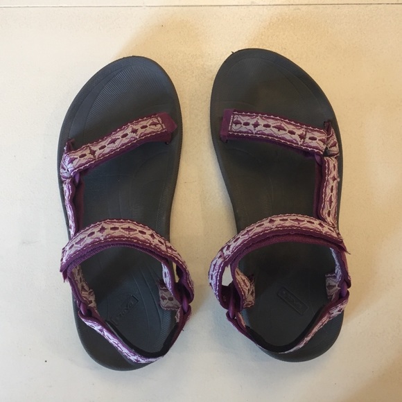 Teva Shoes - Teva Women’s Size 9 Sandal